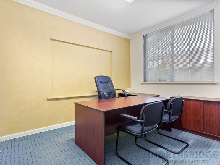 Click to view all images 53 Collier Road Morley WA 6062 - Image 1