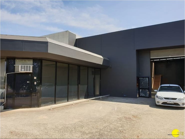 Click to view all images 1/19 Barrie Road Tullamarine VIC 3043 - Image 2