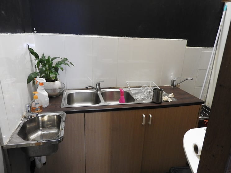 Click to view all images 1/42 Wilson Street South Yarra VIC 3141 - Image 3