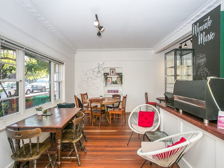 Click to view all images 352C Cambridge Street Wembley WA 6014 - Image 3