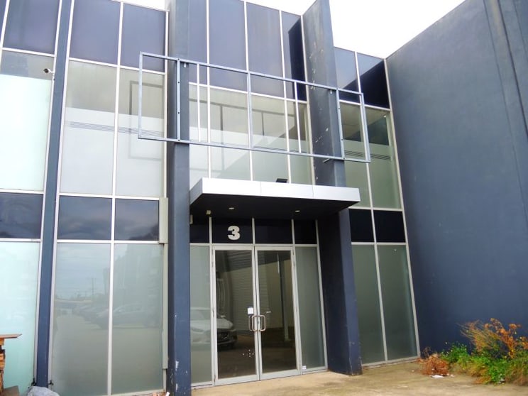Click to view all images Unit 3/224-246 Ballarat Road Braybrook VIC 3019 - Image 1