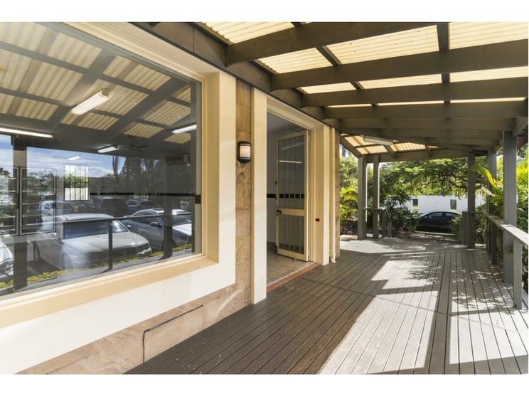 Click to view all images 6/60 Santa Cruz Boulevard Clear Island Waters QLD 4226 - Image 3