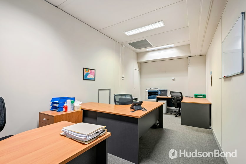 Click to view all images 3/208 Whitehorse Road Blackburn VIC 3130 - Image 2