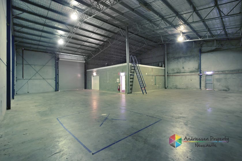 Click to view all images 1/4 Pennant Street Cardiff NSW 2285 - Image 3