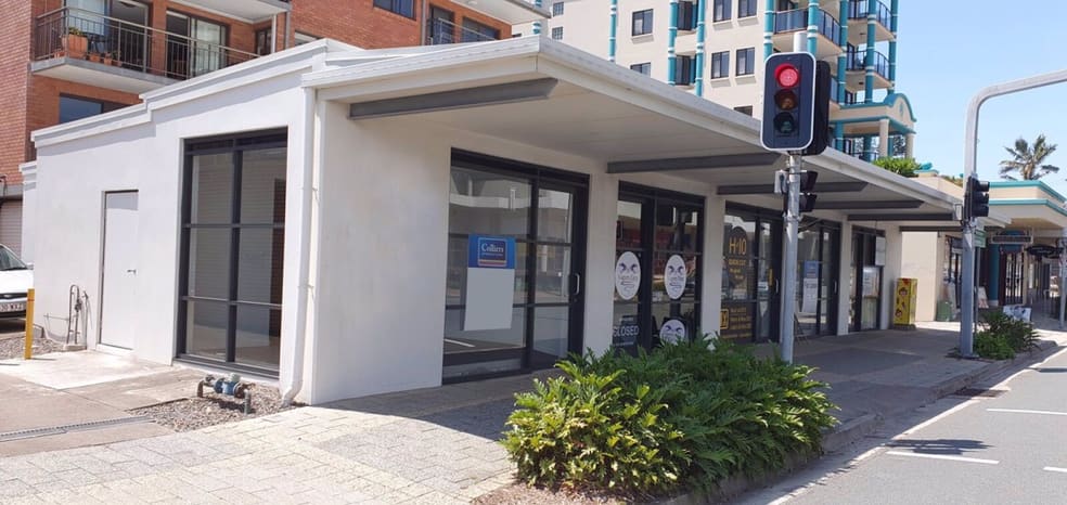 Click to view all images 22 River Esplanade Mooloolaba QLD 4557 - Image 2