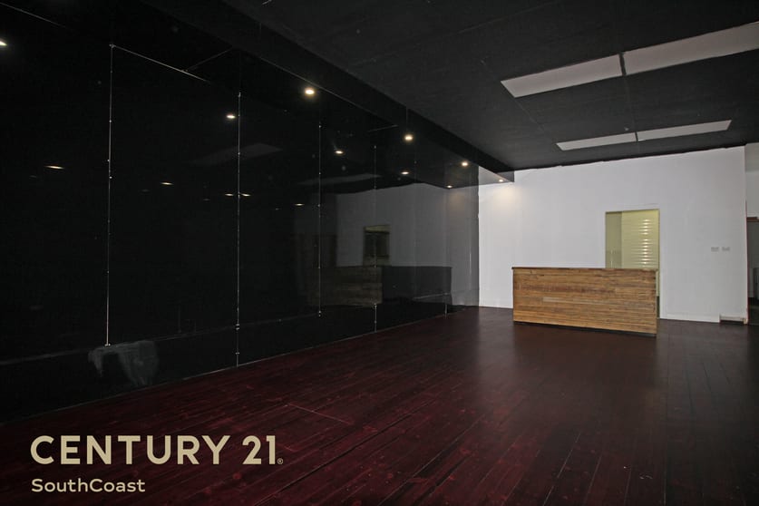 Click to view all images 18 Ocean Street Victor Harbor SA 5211 - Image 3