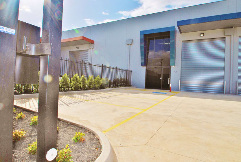 Click to view all images 1/9 Gerves Drive Werribee VIC 3030 - Image 2