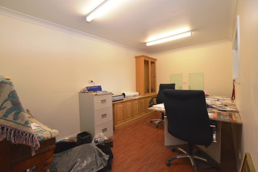 Click to view all images Unit 4/30 O'Sullivan Beach Road Lonsdale SA 5160 - Image 2