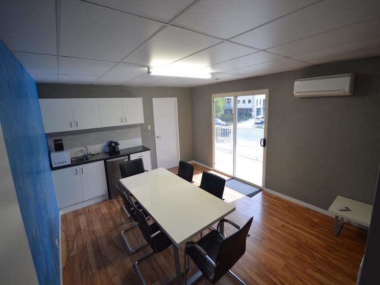 Click to view all images Burleigh Heads QLD 4220 - Image 2