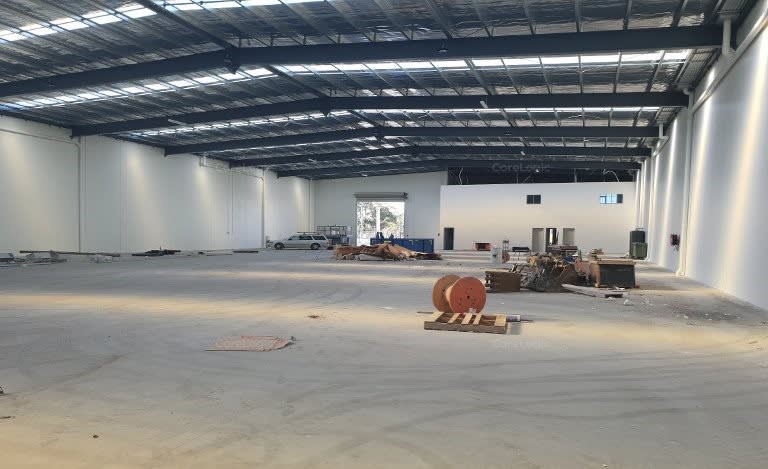 Click to view all images 4/185 Hume Highway Somerton VIC 3062 - Image 2