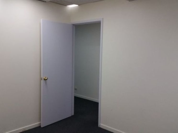 Click to view all images Hornsby NSW 2077 - Image 2