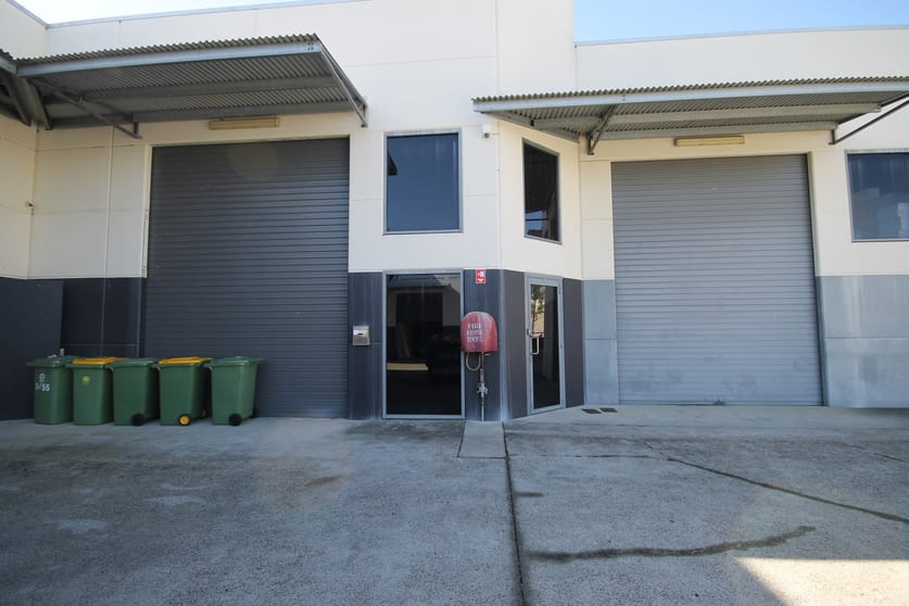 Click to view all images 4/55 Neumann Road Capalaba QLD 4157 - Image 2