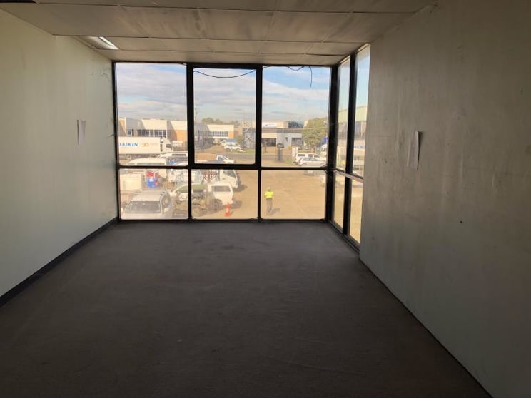 Click to view all images Unit 7/8-12 Deadman Road Moorebank NSW 2170 - Image 3