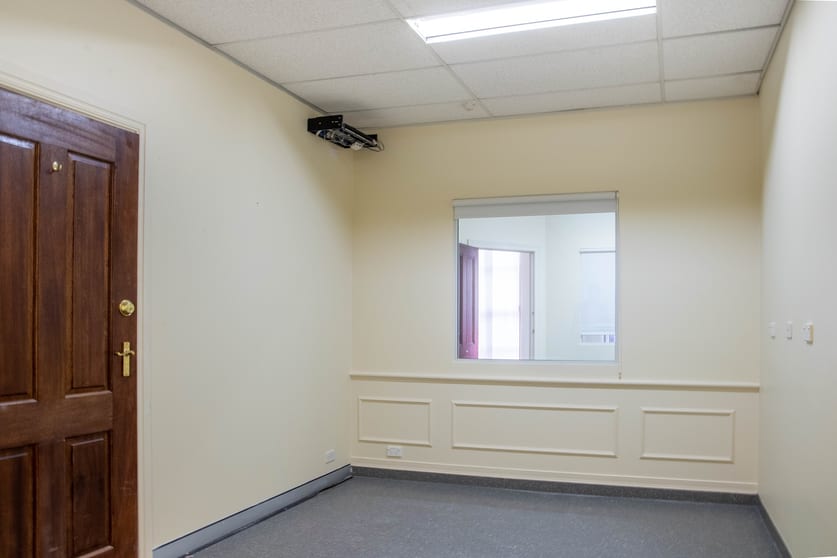Click to view all images 18/10 Gladstone Road Castle Hill NSW 2154 - Image 3