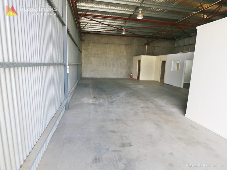 Click to view all images 2/1 Riedell Street Wagga Wagga NSW 2650 - Image 1