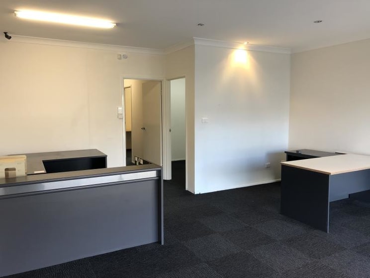 Click to view all images 79 Morgan Street Wagga Wagga NSW 2650 - Image 2