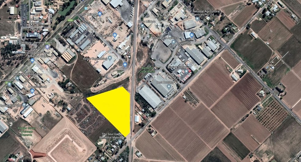 Click to view all images 539 - 541 Cowra Avenue Mildura VIC 3500 - Image 2