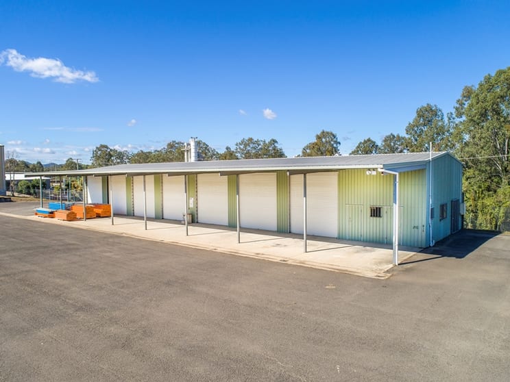 Click to view all images 22 Dennis Little Drive Glanmire QLD 4570 - Image 2