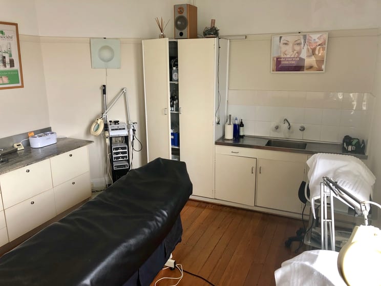 Click to view all images 317 Homer Street Earlwood NSW 2206 - Image 2