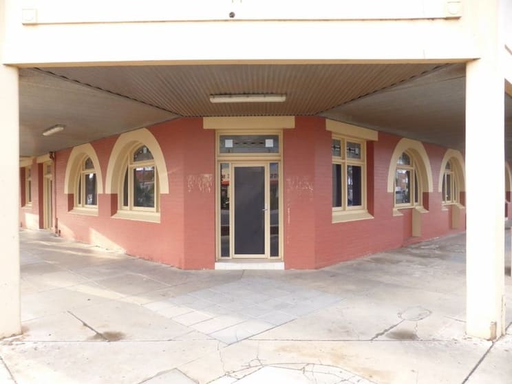 Click to view all images 3/120 Eighth Street Mildura VIC 3500 - Image 1