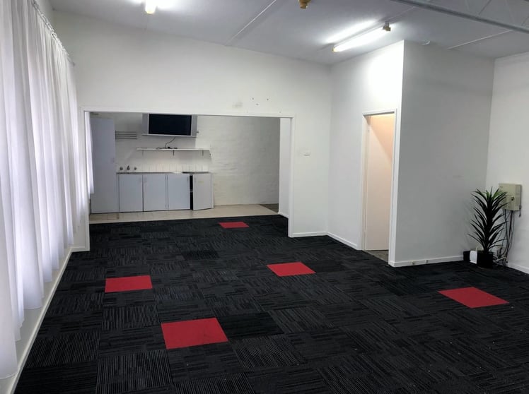 Click to view all images First Floor/70 Station Street Fairfield VIC 3078 - Image 2