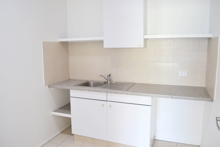 Click to view all images Unit 11/131-135 Old Pacific Highway Oxenford QLD 4210 - Image 3