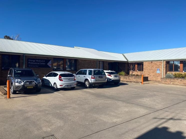 Click to view all images Suite 9/256 Anson Street Orange NSW 2800 - Image 2