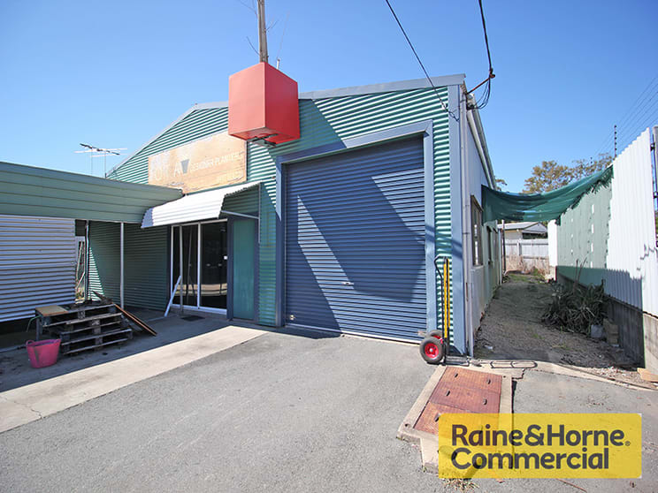 Click to view all images 14 Snook Street Clontarf QLD 4019 - Image 2