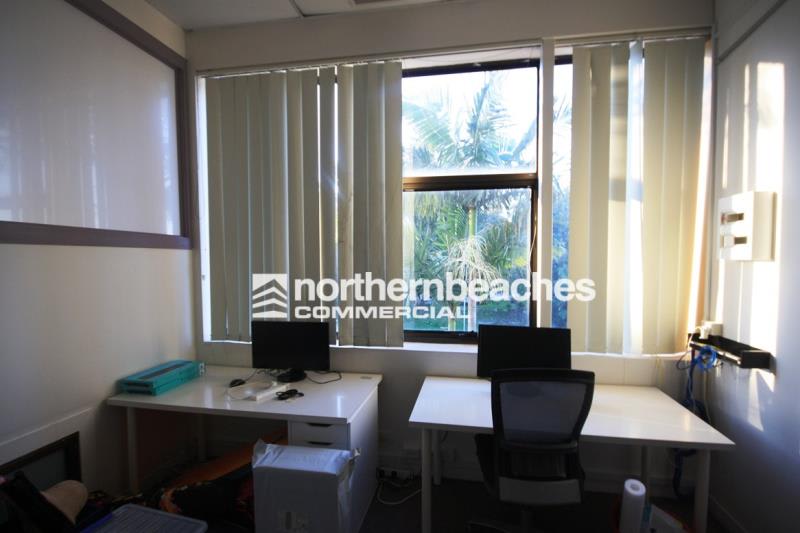Click to view all images Newport NSW 2106 - Image 3