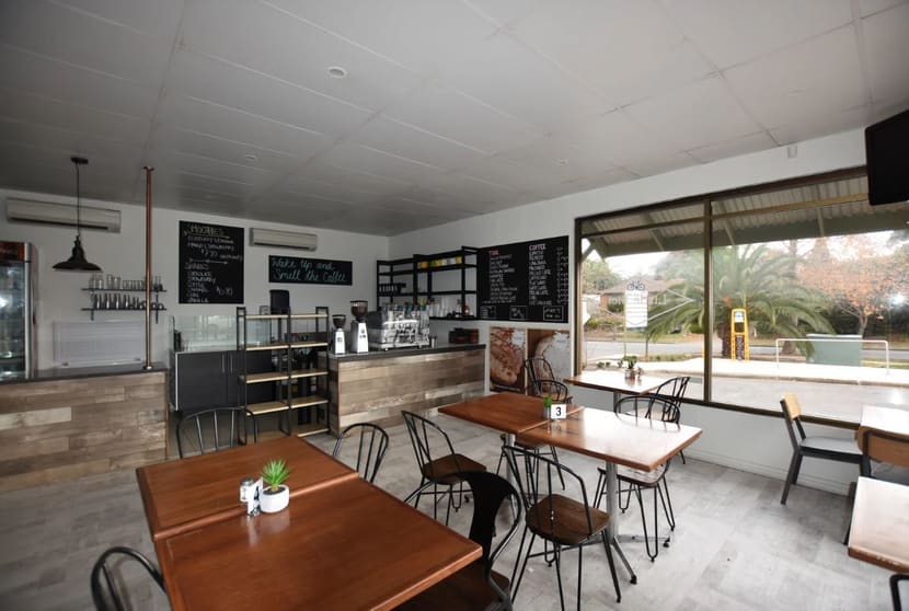Click to view all images Shop 8, 20 Heysen Dr Trott Park SA 5158 - Image 2