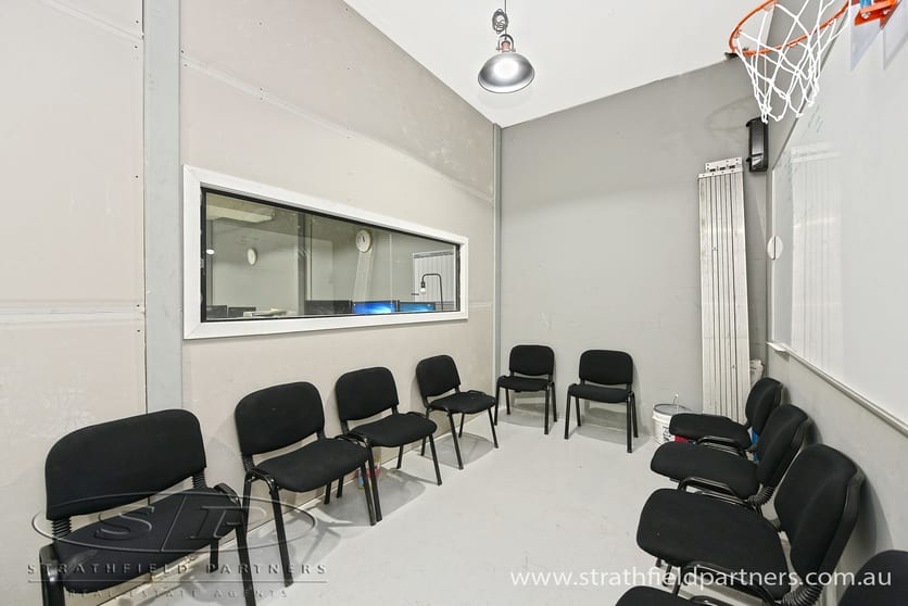 Click to view all images 222 Merrylands Road Merrylands NSW 2160 - Image 2