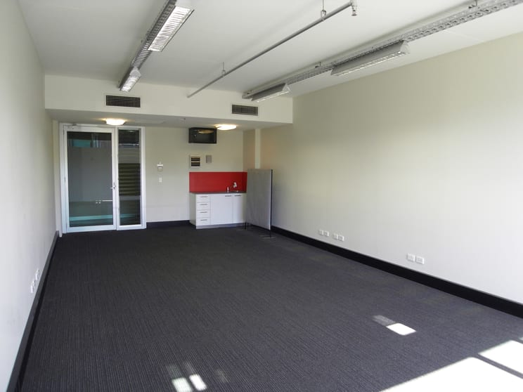 Click to view all images 115/117 Old Pittwater Road Brookvale NSW 2100 - Image 1