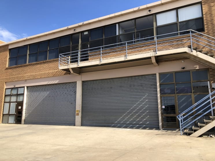 Click to view all images Unit 3/143 Gladstone Fyshwick ACT 2609 - Image 1