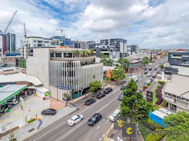 Click to view all images 2.2/26 Commercial Road Newstead QLD 4006 - Image 1