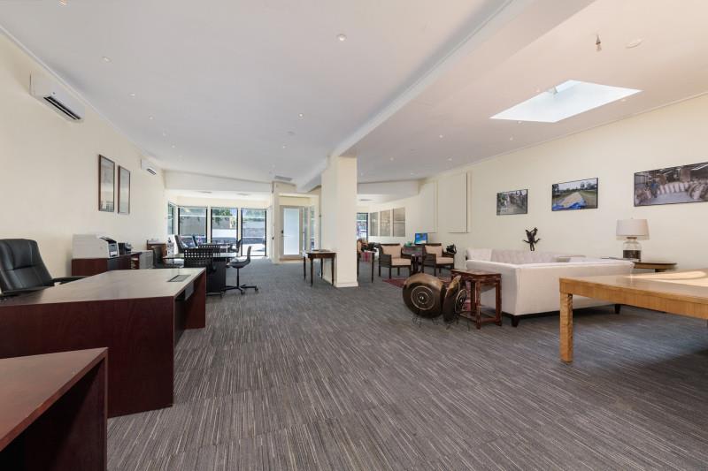 Click to view all images 3-5 Carters Avenue Toorak VIC 3142 - Image 2