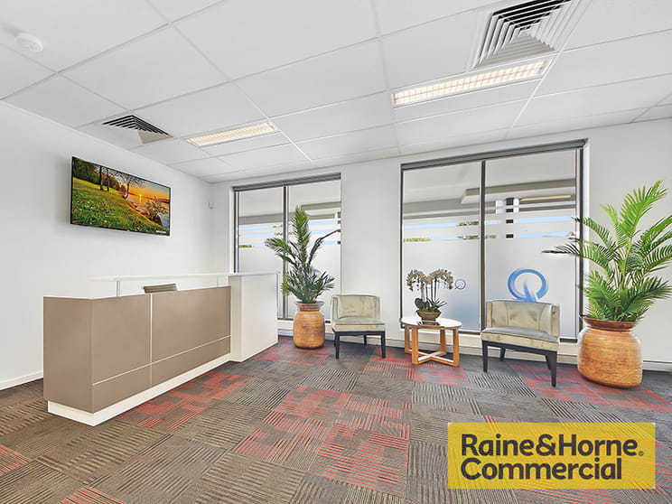 Click to view all images 2/34 Navigator Place Hendra QLD 4011 - Image 2