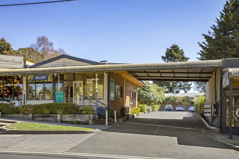 Click to view all images 2A/353 Mount Dandenong Tourist Road Sassafras VIC 3787 - Image 1