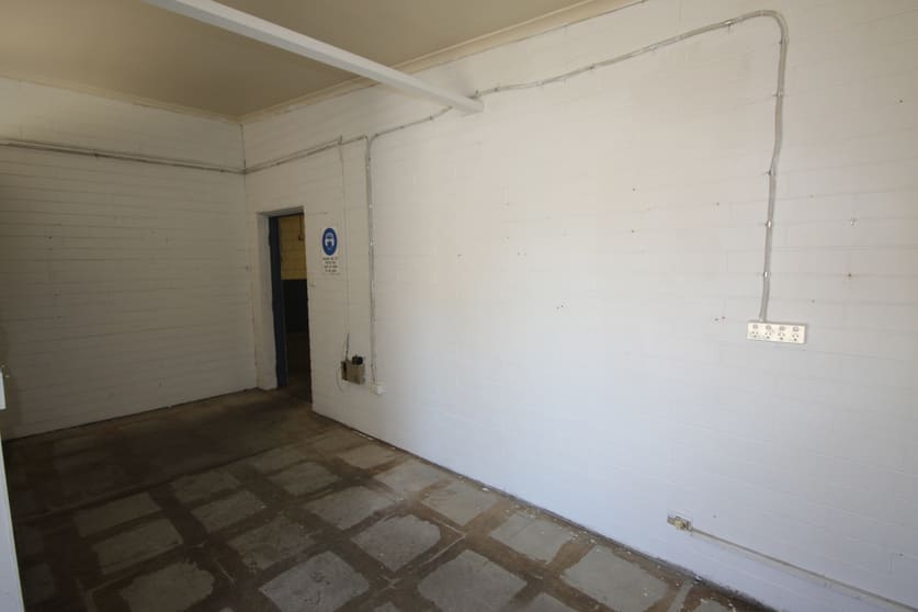 Click to view all images 13B Hayward Road Ferntree Gully VIC 3156 - Image 3