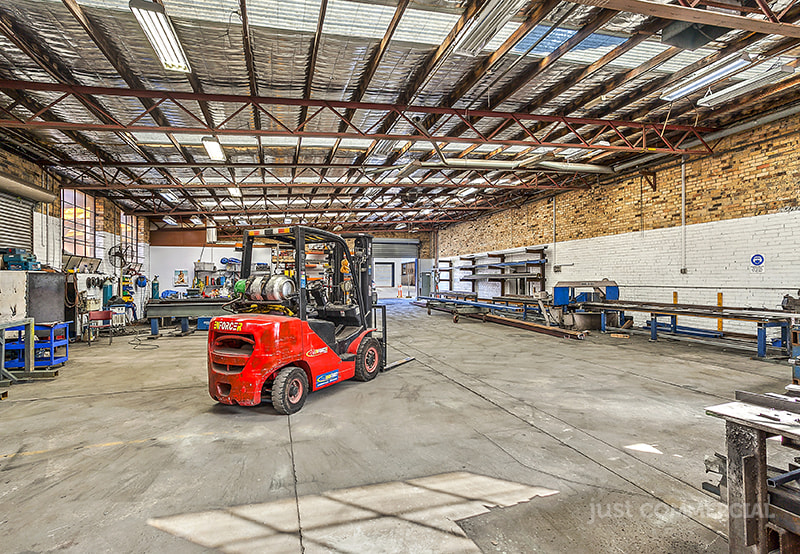 Click to view all images 9 Nelson Street Moorabbin VIC 3189 - Image 2