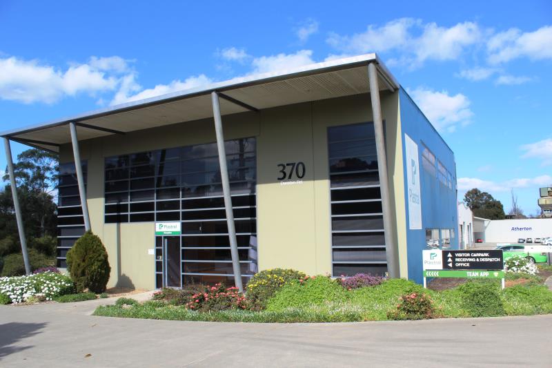 Click to view all images 2/370 Darebin Road Alphington VIC 3078 - Image 1