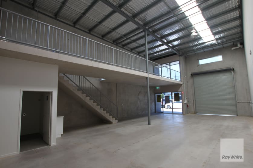 Click to view all images 6/3-5 Exeter Way Caloundra West QLD 4551 - Image 3