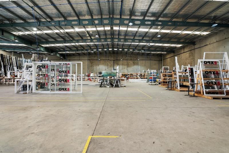 Click to view all images Whole/1 Garner Place Ingleburn NSW 2565 - Image 2