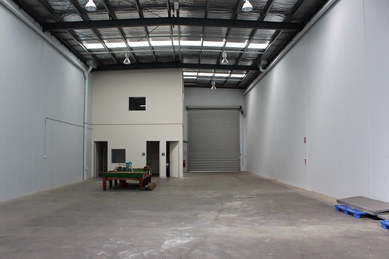 Click to view all images 12/35 Logistics Street Keilor Park VIC 3042 - Image 3