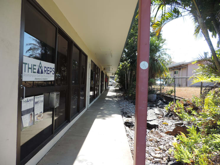 Click to view all images Shop 5/99 Musgrave Street Berserker QLD 4701 - Image 1