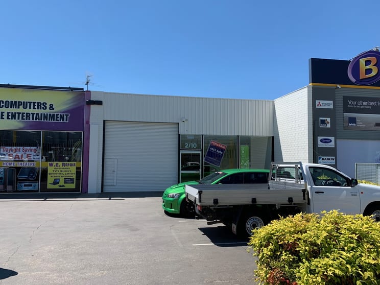 Click to view all images 2/10 South Street Wodonga VIC 3690 - Image 1