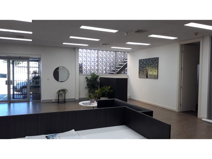 Click to view all images 140 DAWSON STREET Brunswick VIC 3056 - Image 1