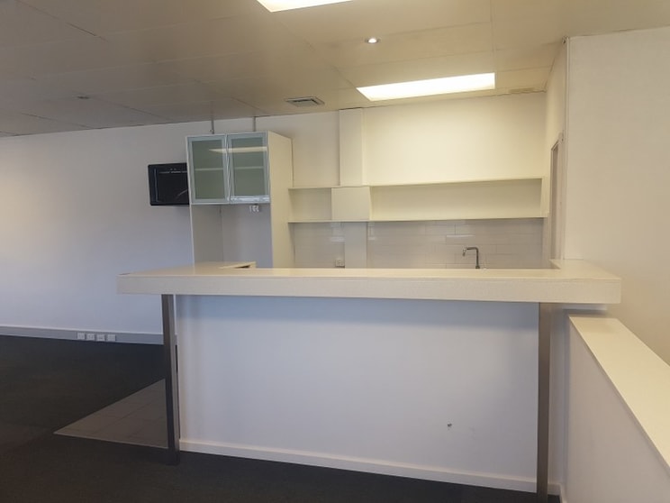 Click to view all images 4/1 Mulgul Rd Malaga WA 6090 - Image 2