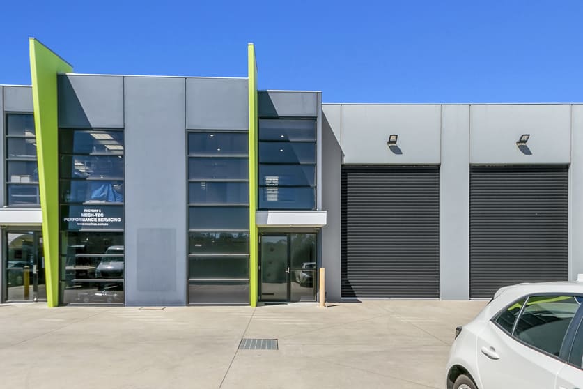 Click to view all images 2/2 Cannery Court Tyabb VIC 3913 - Image 3
