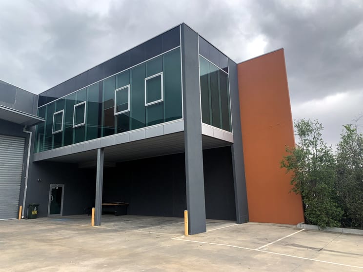 Click to view all images 2/45 Chelmsford Street Williamstown VIC 3016 - Image 3