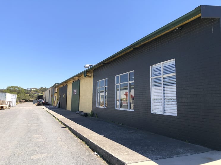 Click to view all images 2/66 Princes Highway Yallah NSW 2530 - Image 2
